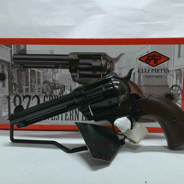DE 1873 GEN II SINGLE ACTION REV. 4.75" CCH, FLUTED CYL, STEEL BS & TG, 2 PIECE WOOD GRIP