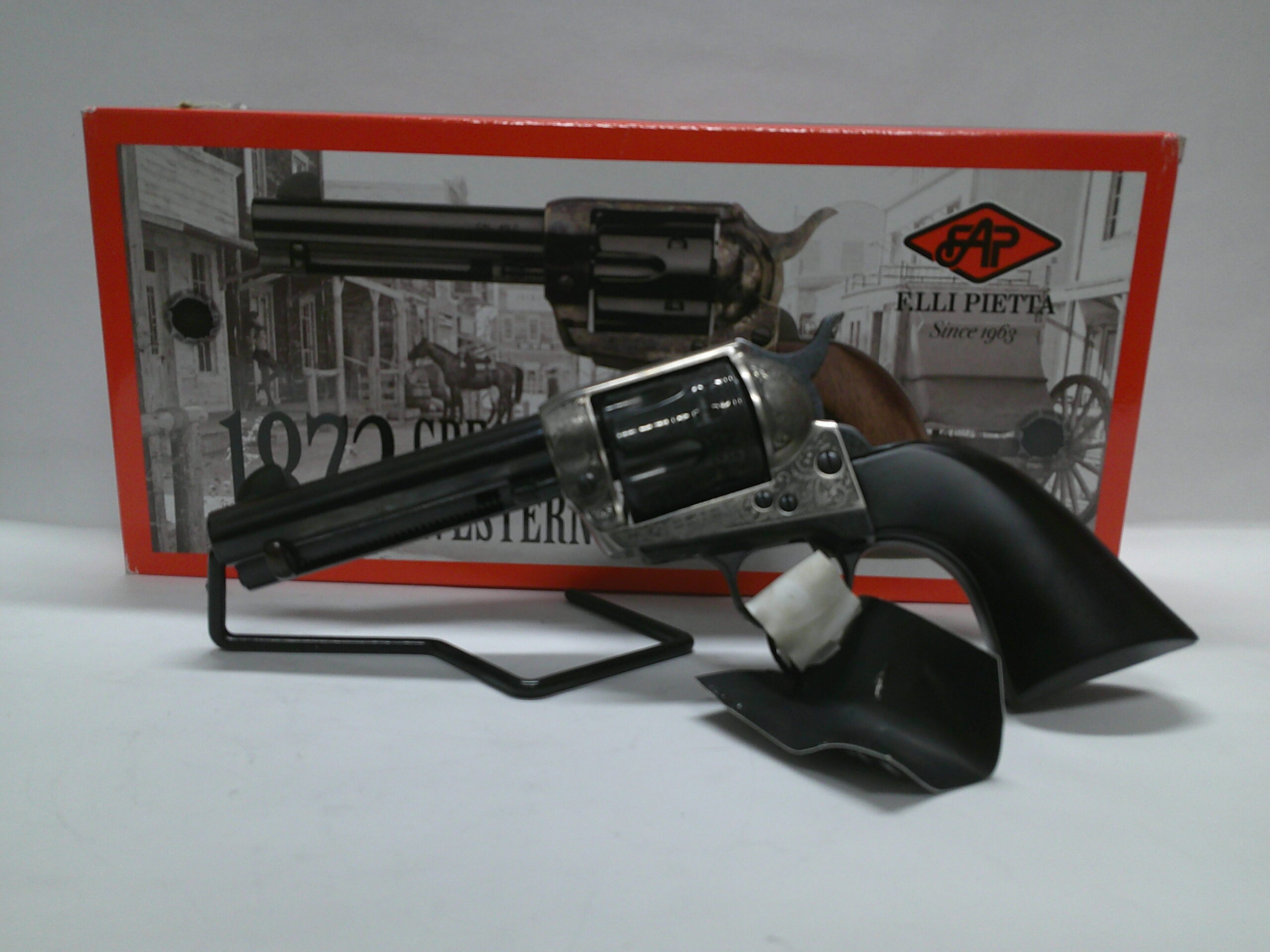 DE 1873 GEN II SINGLE ACTION REV. 4.75" OLD SILVER FRAME, RIO ENGRAVED, WOOD BLACK PAINTED GRIP